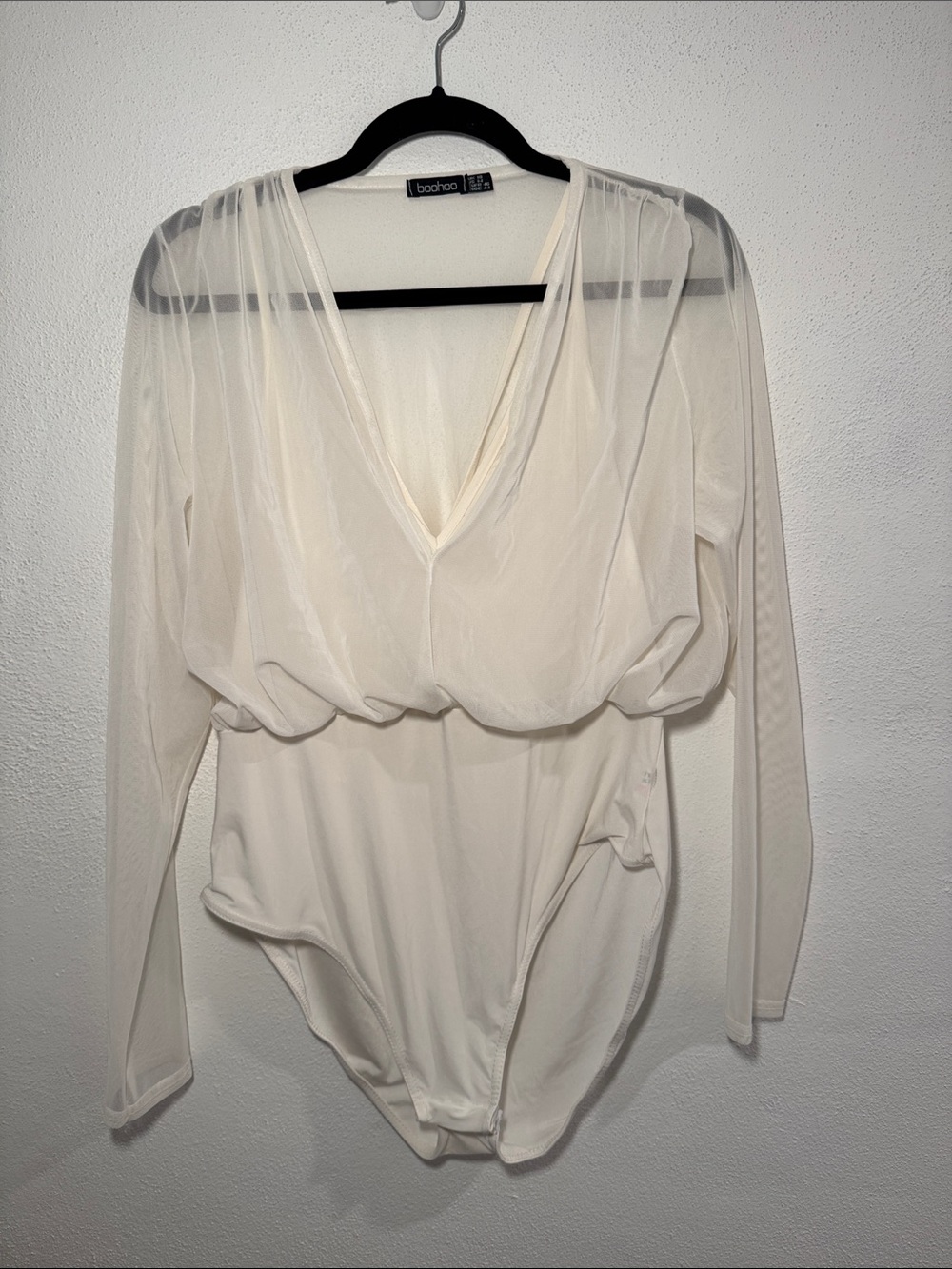 Boohoo Cream Sheer Wrap V-Neck Long-Sleeve Bodysuit